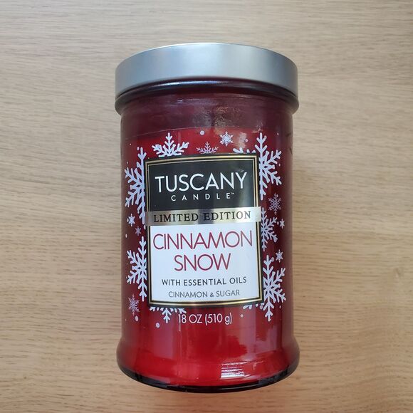 Tuscany Candle Cinnamon Snow Candle - Picture 1 of 6